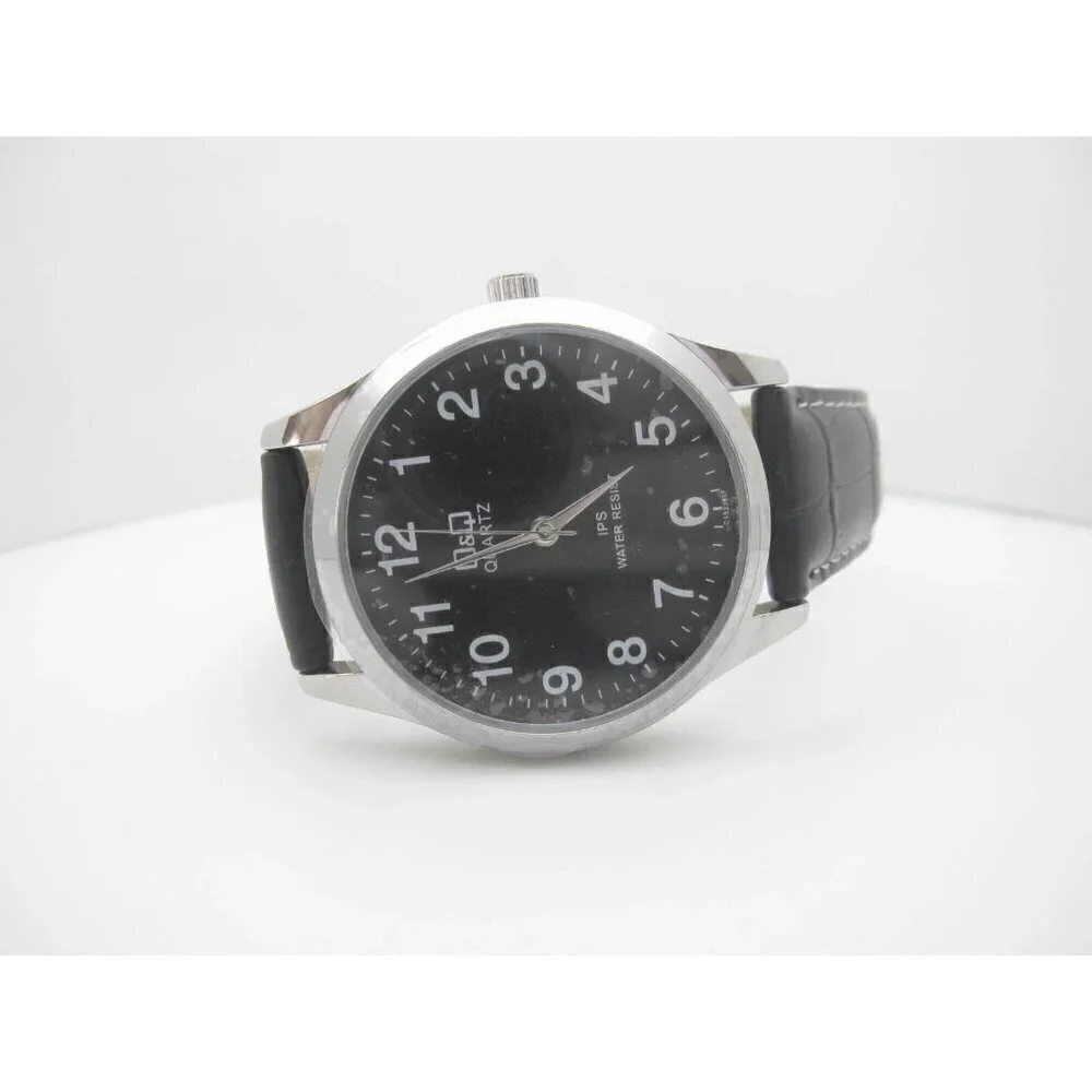 New Q & Q Quartz IPS 3 Bar Water Resistant Analog Dial Casual Watch (B491)